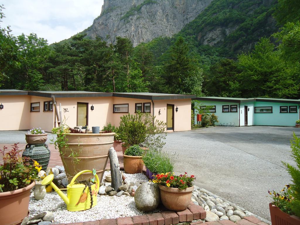 Motel - Hôtel Inter-Alp à St-Maurice Saint-Maurice Exterior foto
